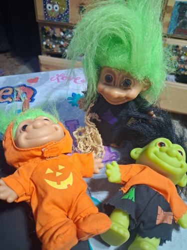 Troll dolls lot 34 vintage - troll,